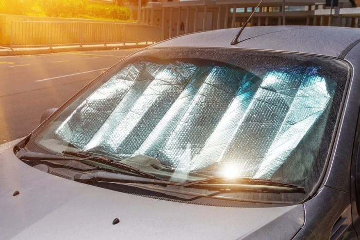 sunshade to prevent car's interior overheating