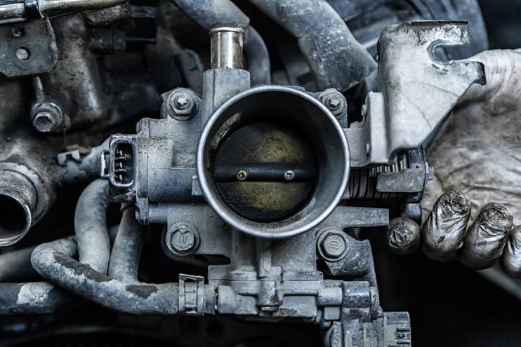 The 7 Signs That Could Mean Your Throttle Body Needs Cleaning - BreakerLink  Blog