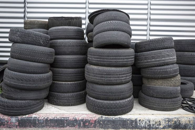 scrap waste car tyres