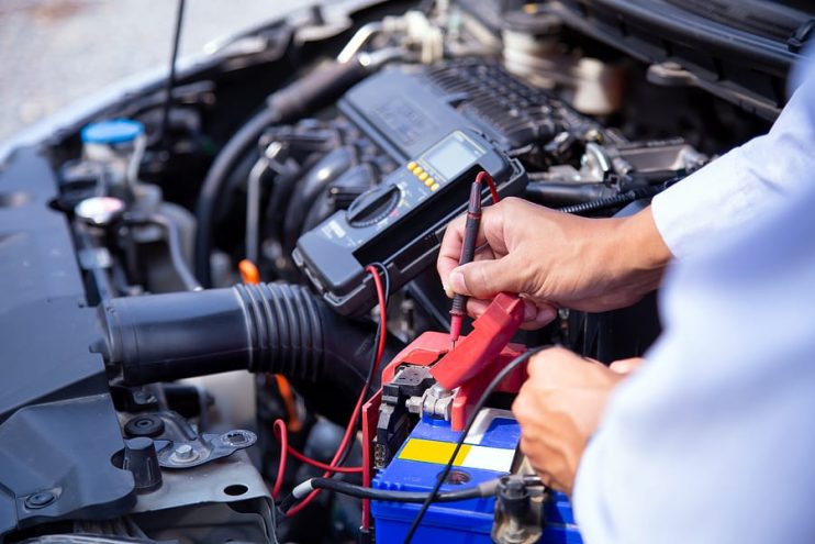 testing a car battery