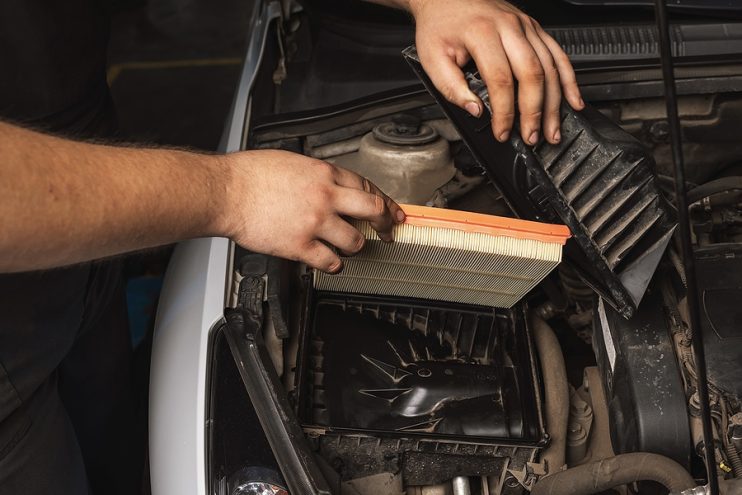 fitting a new air filter