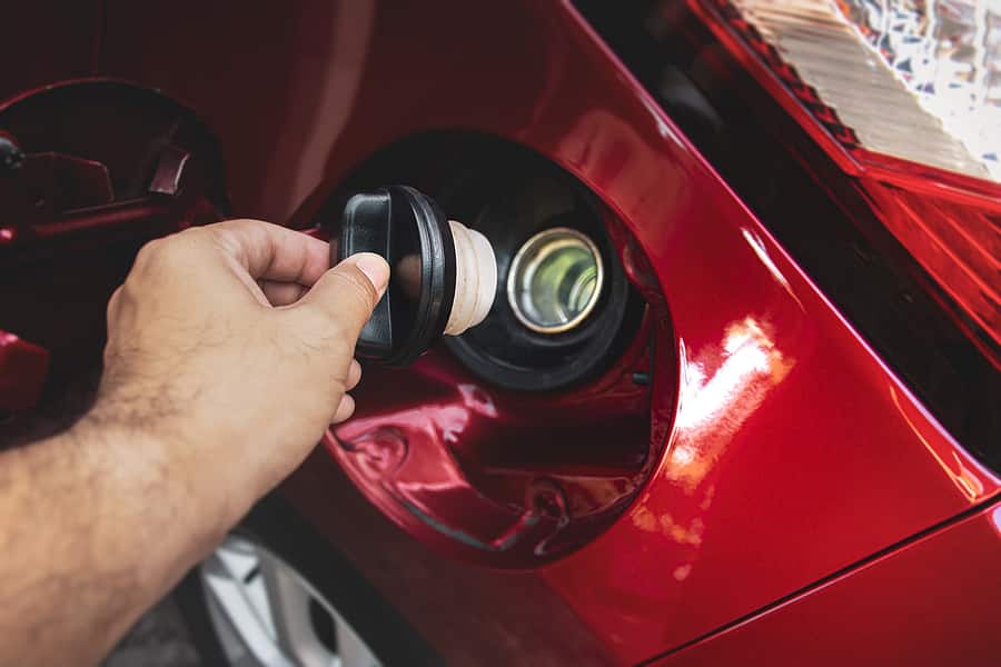 checking the petrol cap for faults