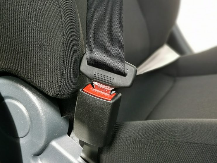 seat belt and buckle