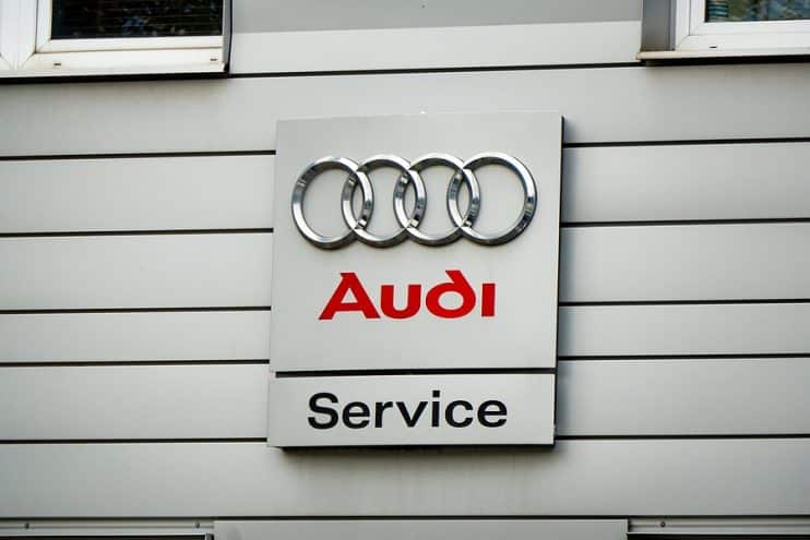 Audit dealership service sign