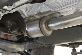 catalytic convertor on a car