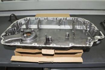 Aluminum oil sump