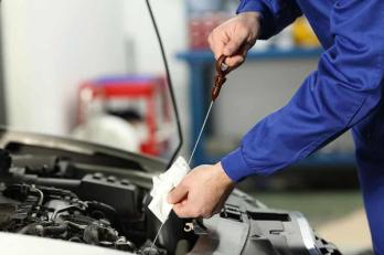 checking oil level after oil change