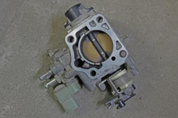 Throttle body